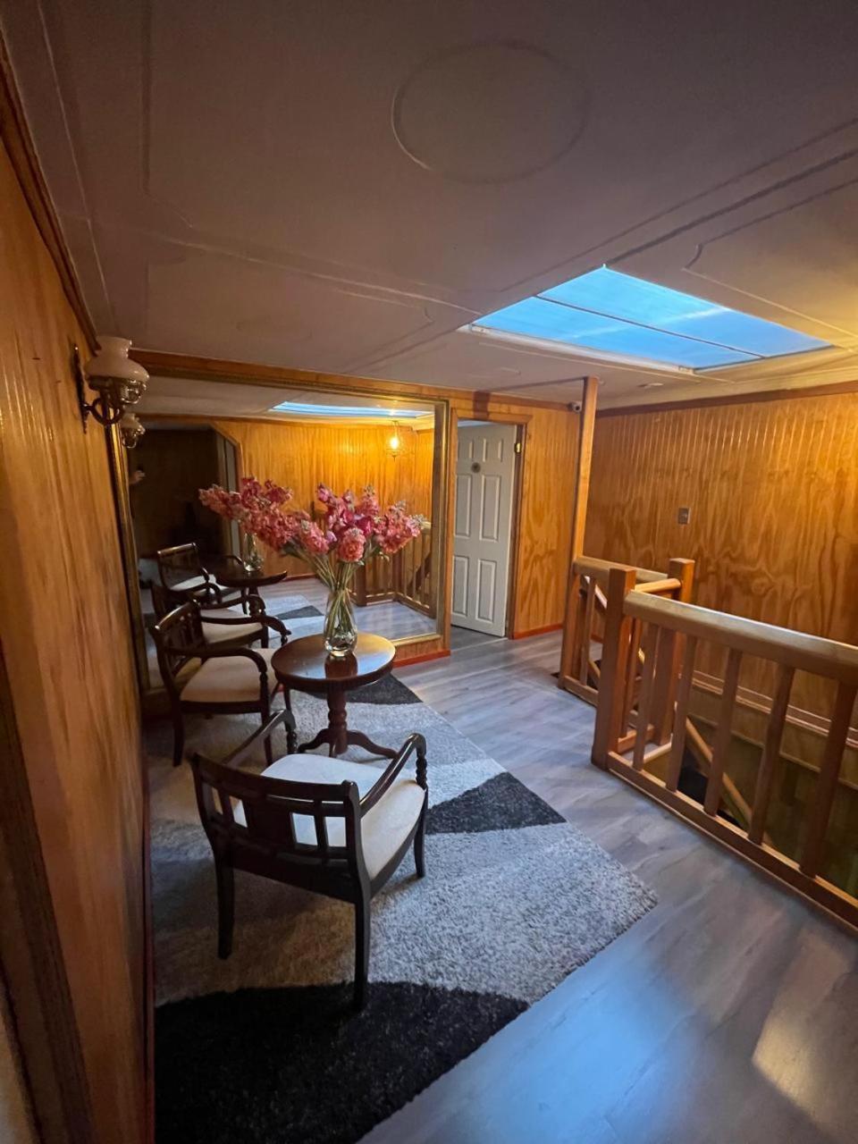 Hostal Espanol 코이아이케 외부 사진