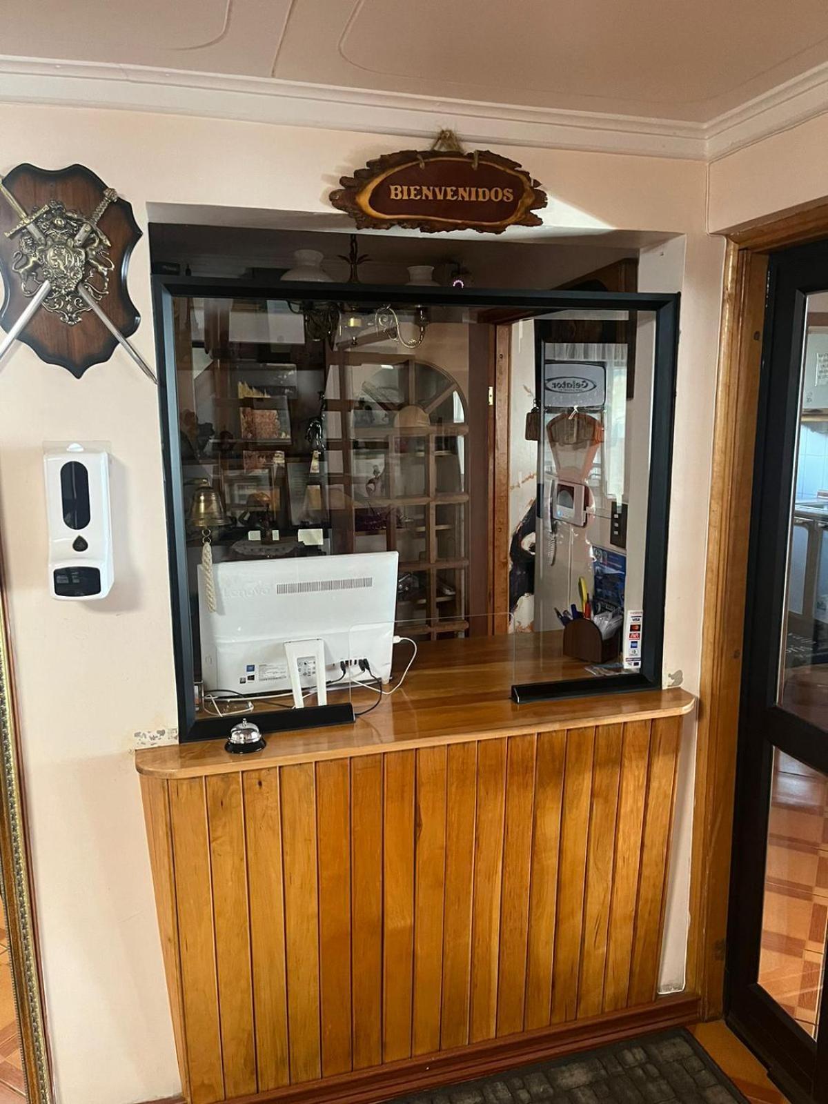 Hostal Espanol 코이아이케 외부 사진