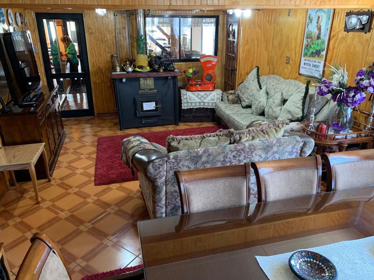 Hostal Espanol 코이아이케 외부 사진